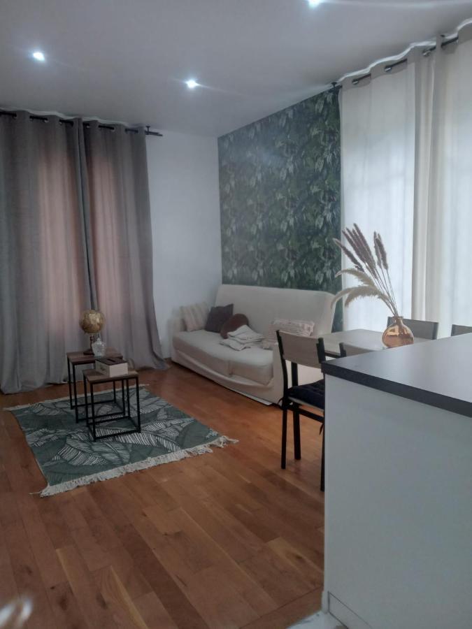 Joli Appartement De Vacances Ecouen Ngoại thất bức ảnh